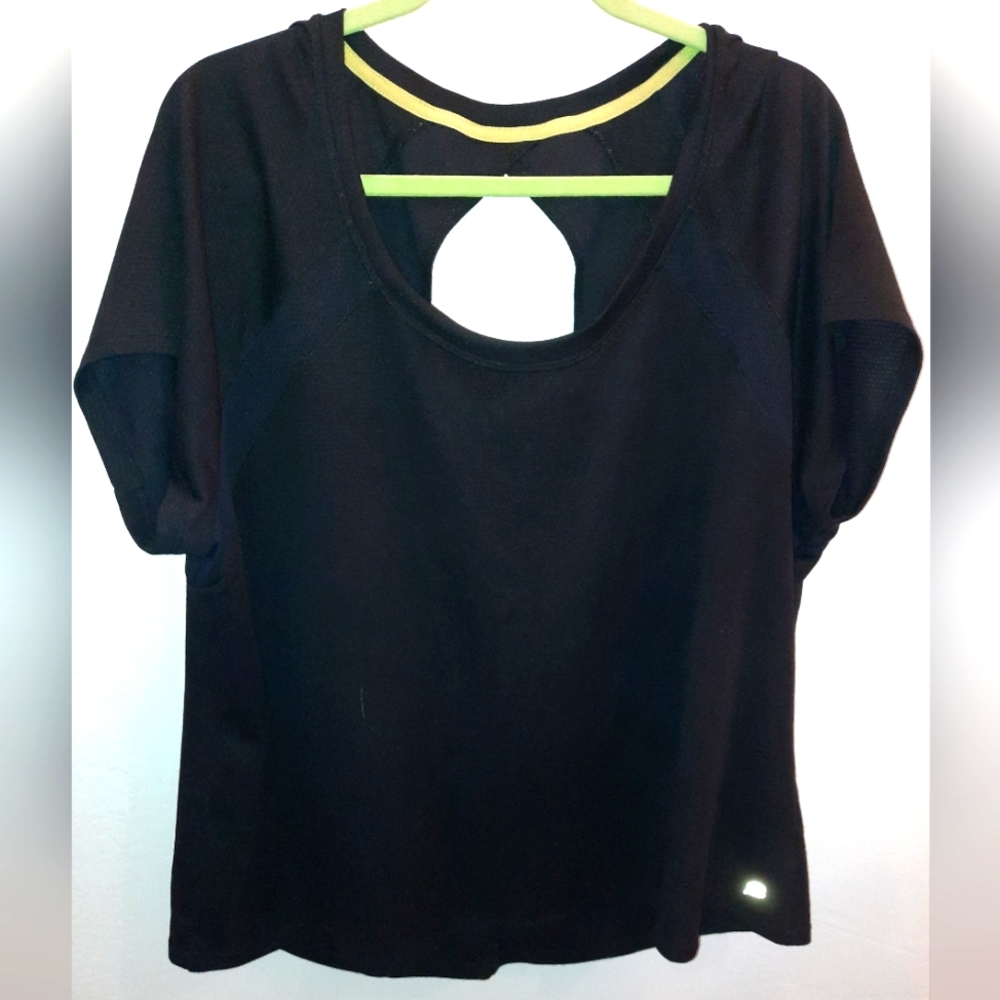 $ Energy Zone women's 2x black,short sleeve top excellent used condition